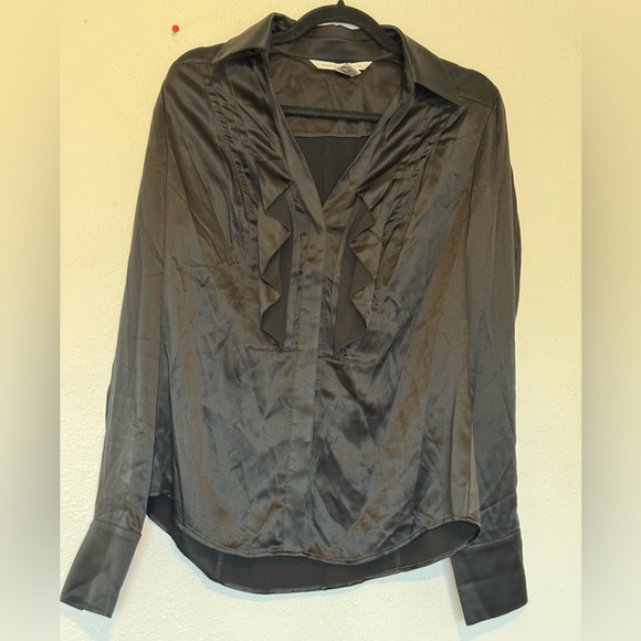 Diane von Furstenberg Women's Silk Button-down Blouse Size 12 100% silk - Picture 1 of 7